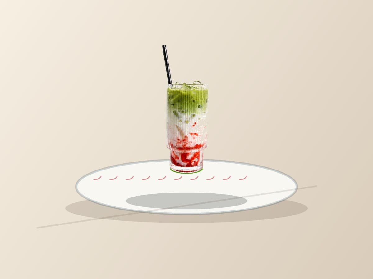 Strawberry Matcha Latte at DOYA JJAMBBONG